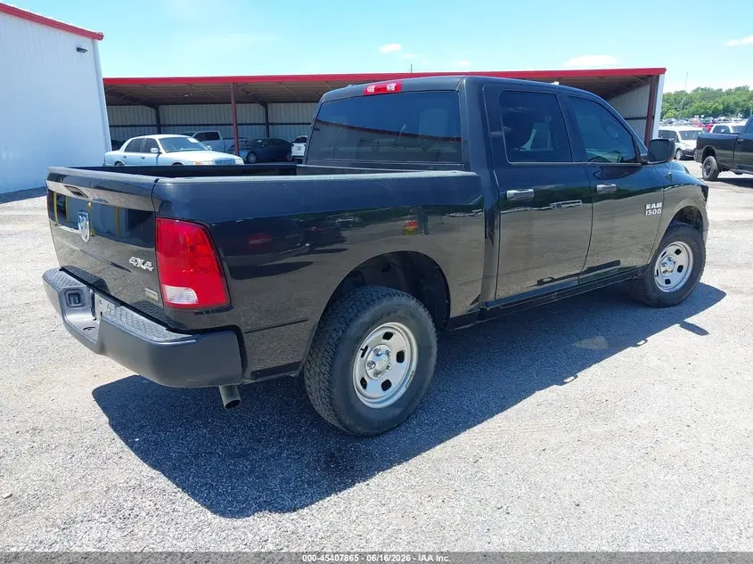 2017 RAM 1500 TRADESMAN  4X4 5'7 BOX