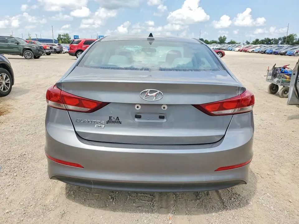 2017 HYUNDAI ELANTRA SE  