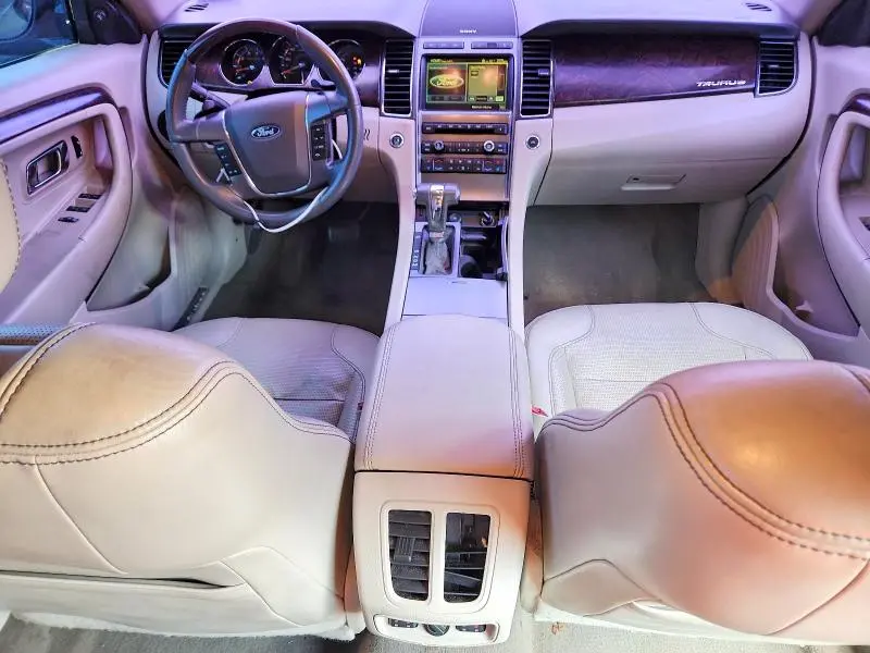 2010 FORD TAURUS LIMITED  