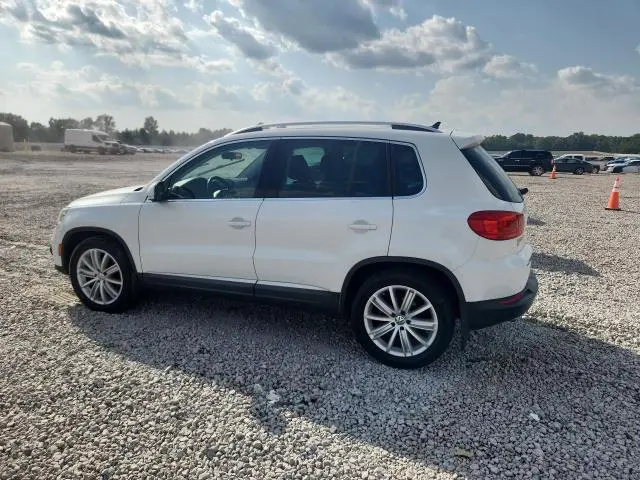 2016 VOLKSWAGEN TIGUAN S  