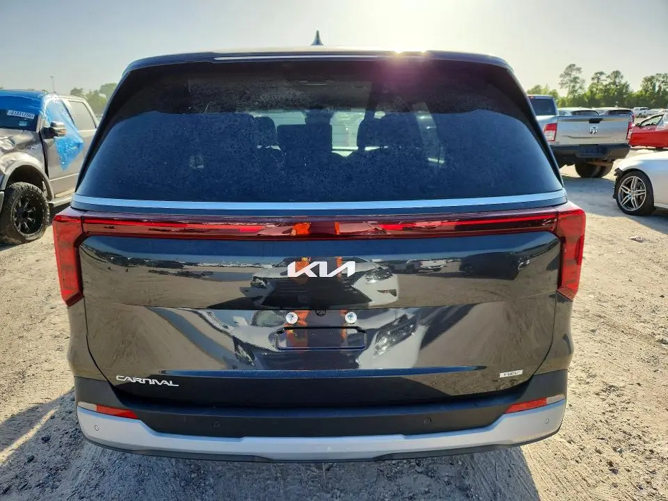 2026 KIA CARNIVAL LXS  