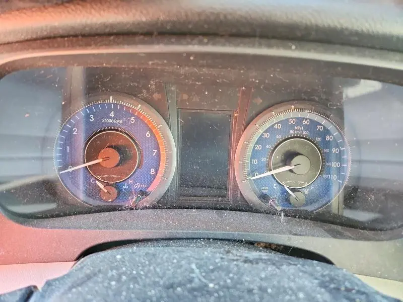 2018 TOYOTA SIENNA LE  