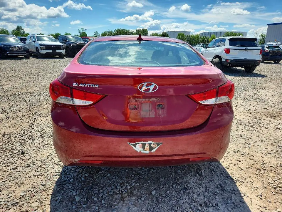 2013 HYUNDAI ELANTRA GLS  