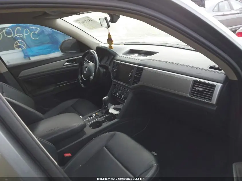 2019 VOLKSWAGEN ATLAS 2.0T SE