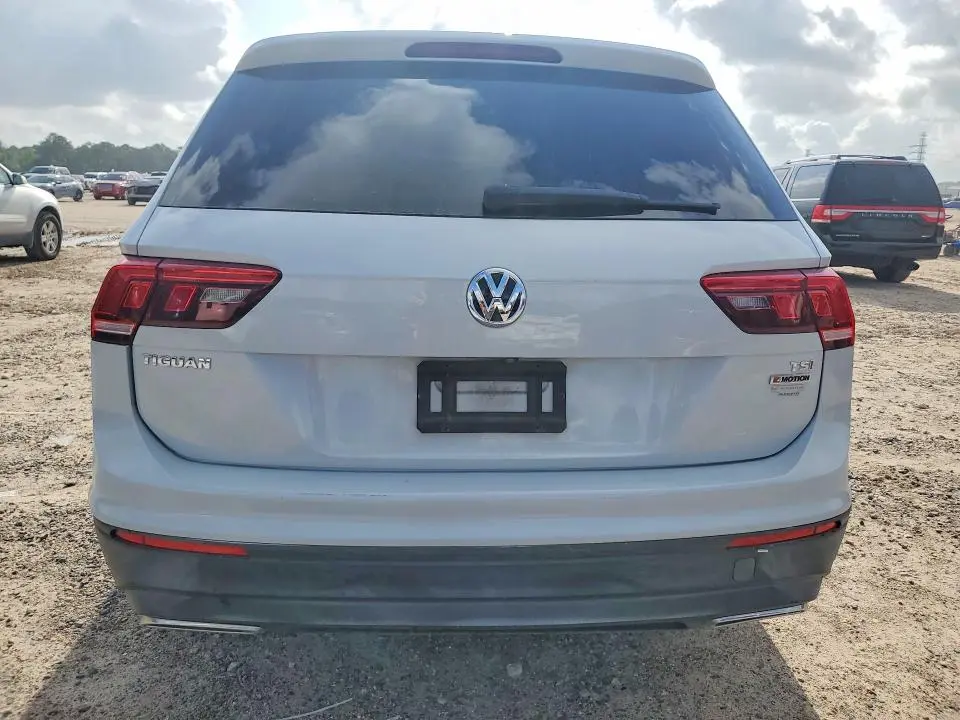 2018 VOLKSWAGEN TIGUAN   