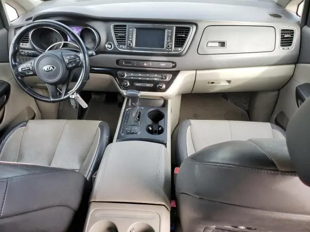 2017 KIA SEDONA LX  