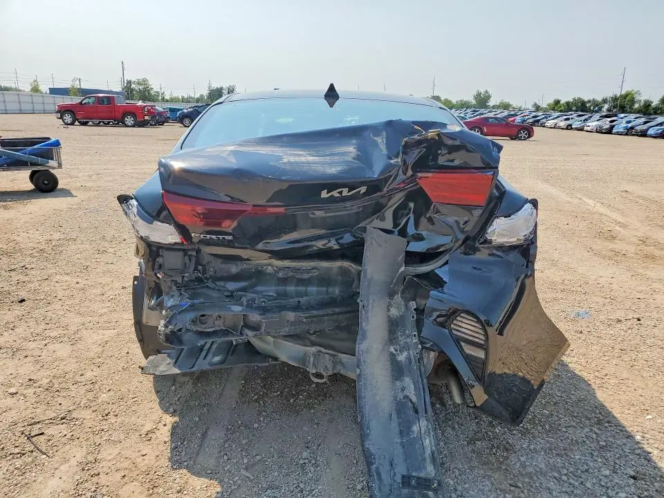 2022 KIA FORTE LXS  