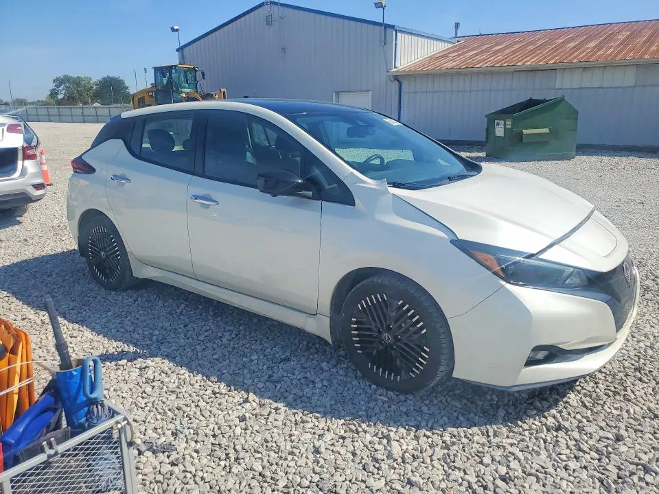 2023 NISSAN LEAF SV PLUS  