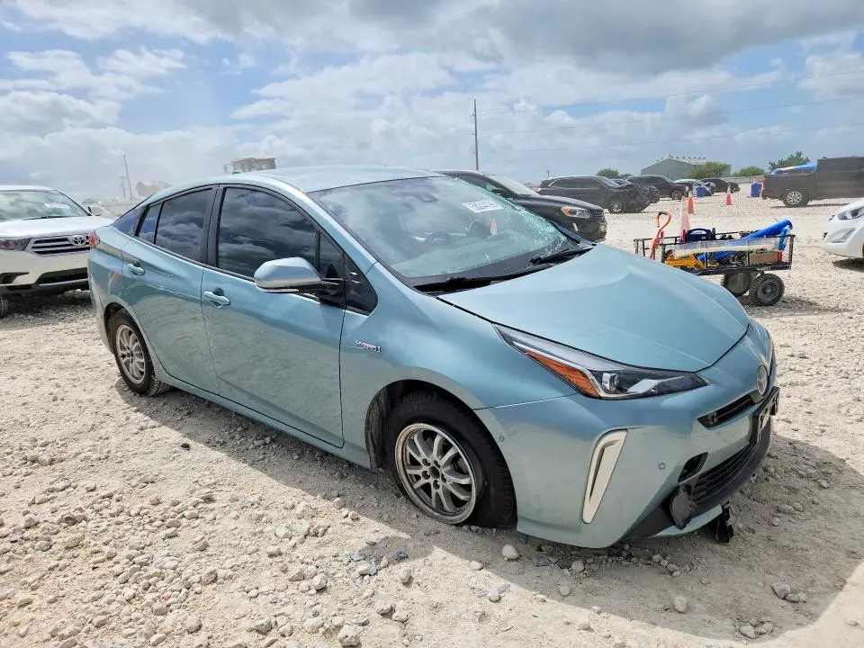 2020 TOYOTA PRIUS XLE AWD-E  