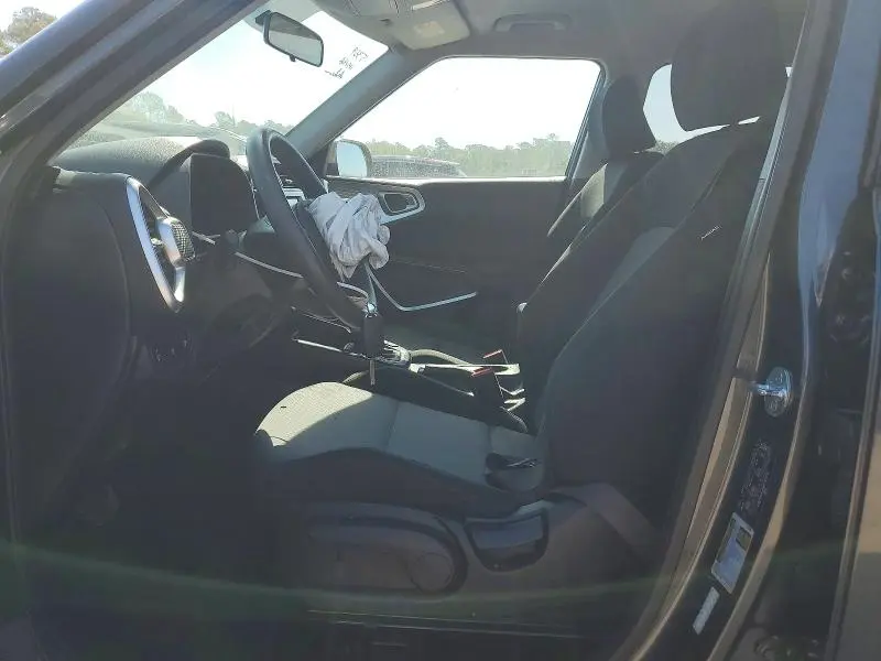 2021 KIA SOUL LX  