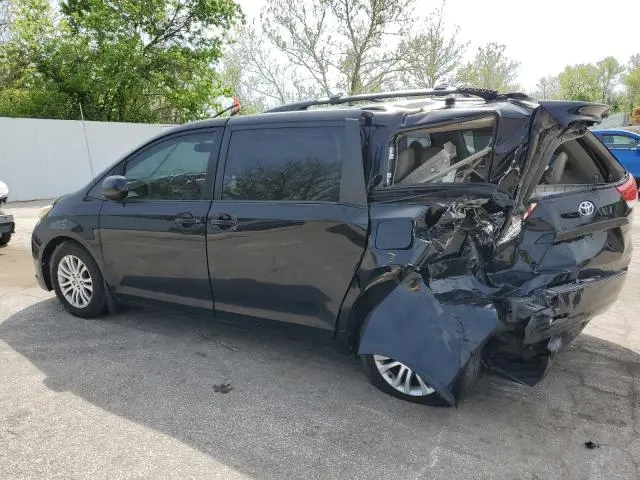 2011 TOYOTA SIENNA XLE  