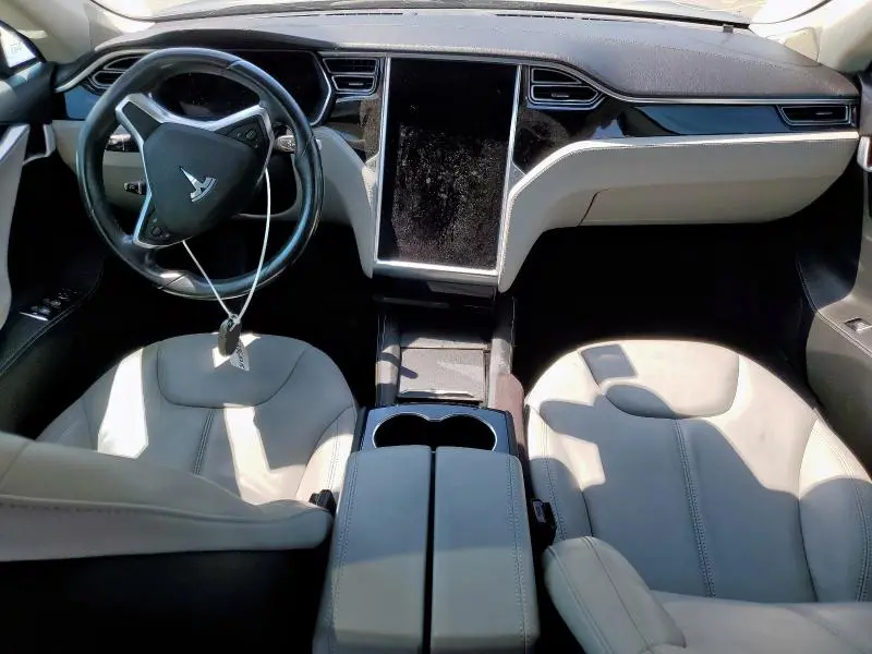 2015 TESLA MODEL S 85  