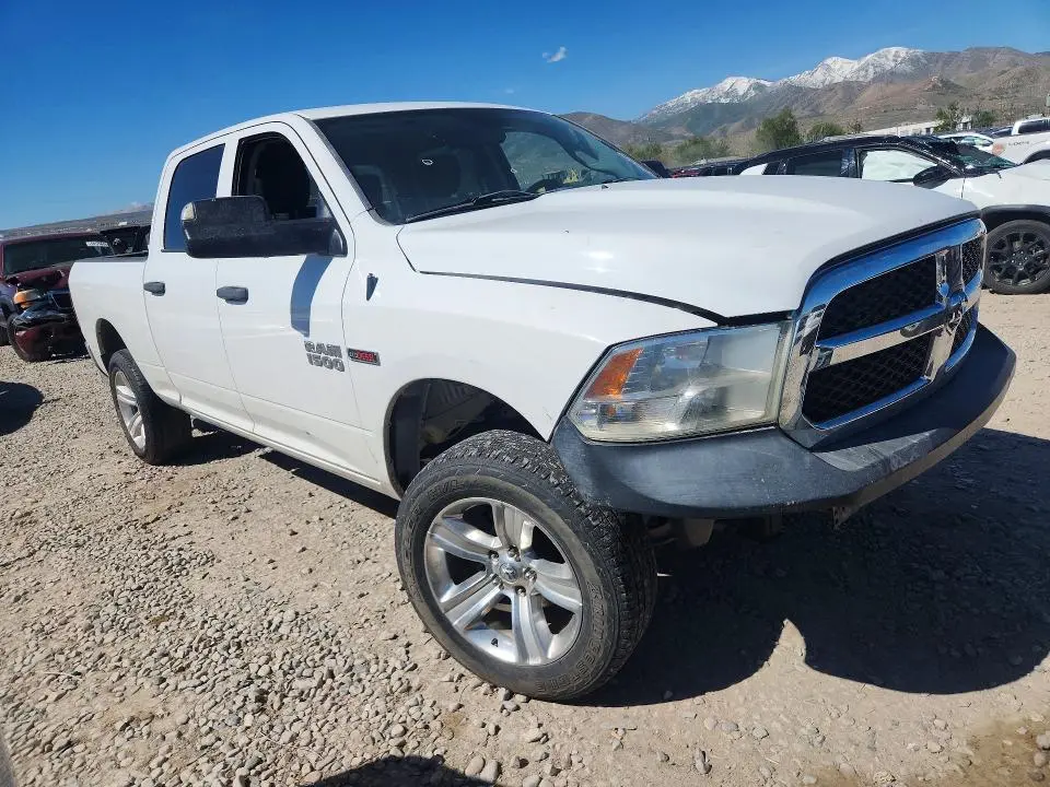 2015 RAM 1500 ST  