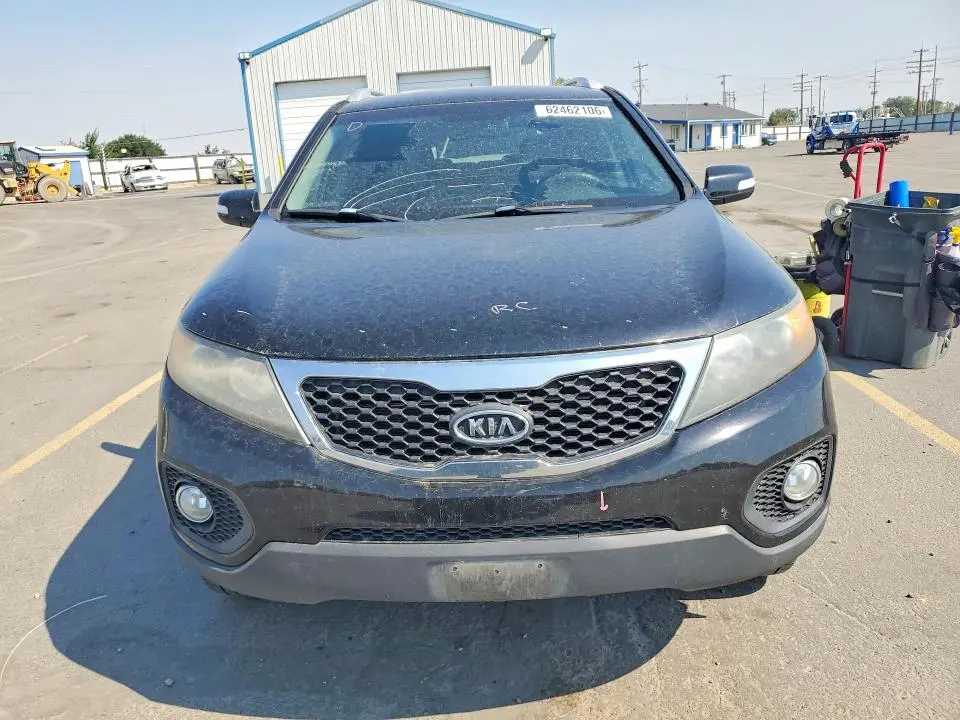 2011 KIA SORENTO LX  