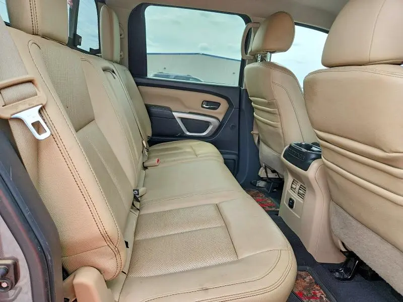 2017 NISSAN TITAN SL  
