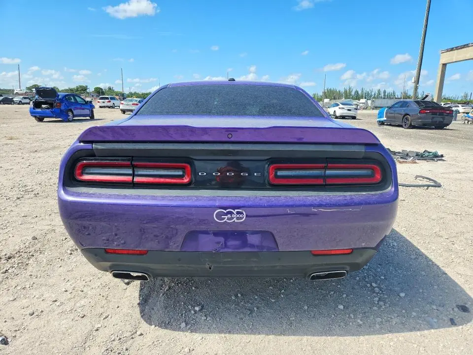 2018 DODGE CHALLENGER SXT  