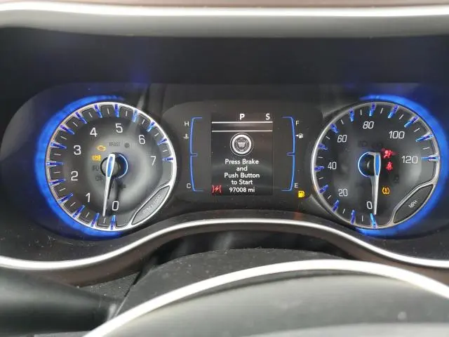2023 CHRYSLER VOYAGER LX  