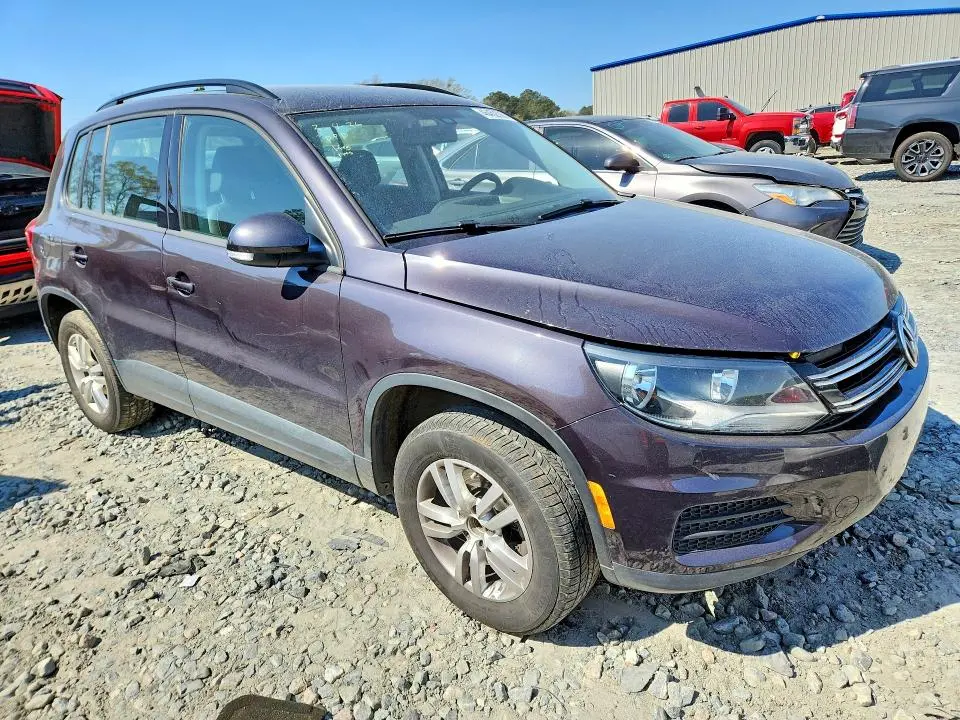 2016 VOLKSWAGEN TIGUAN S  