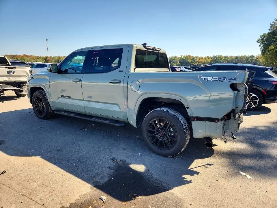 2023 TOYOTA TUNDRA SR5  