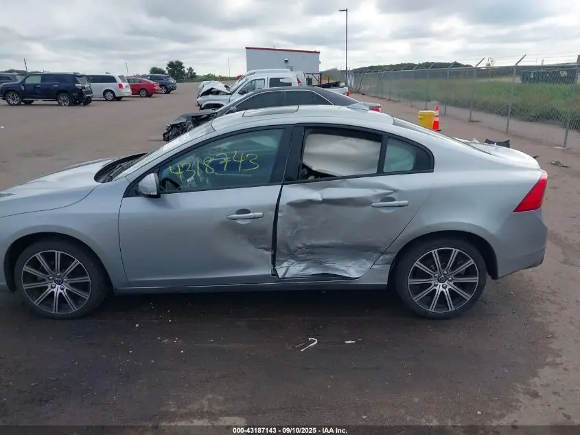 2017 VOLVO S60 T5 DYNAMIC