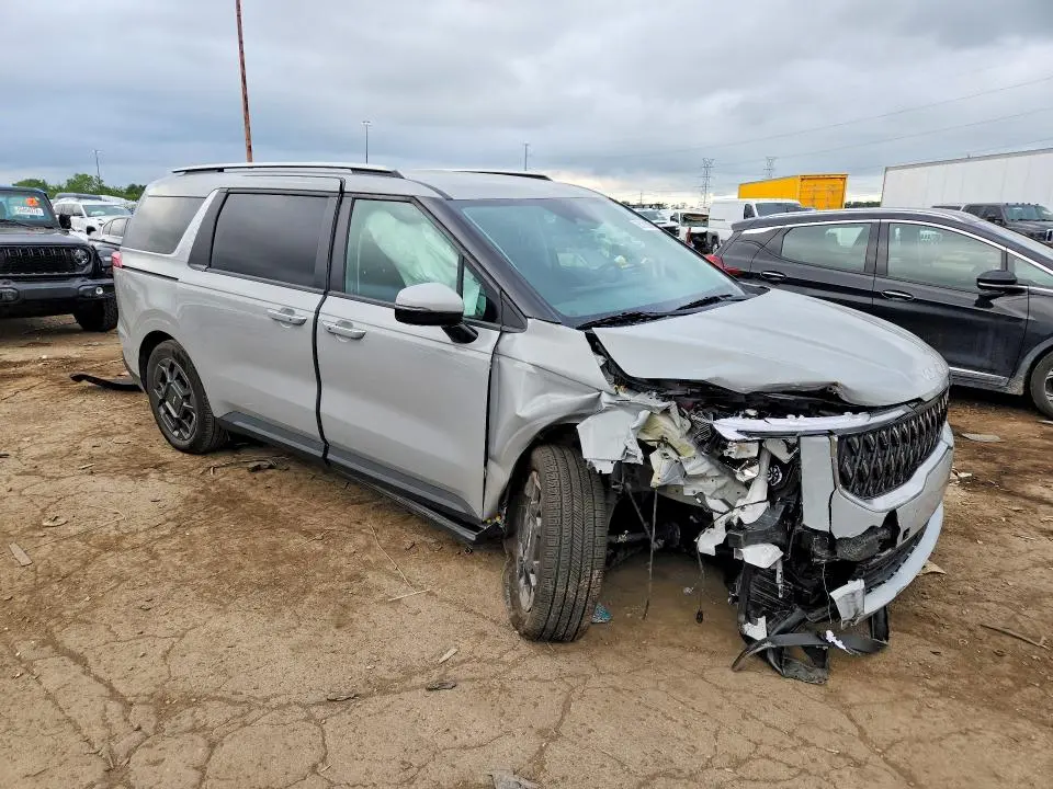 2026 KIA CARNIVAL EX  