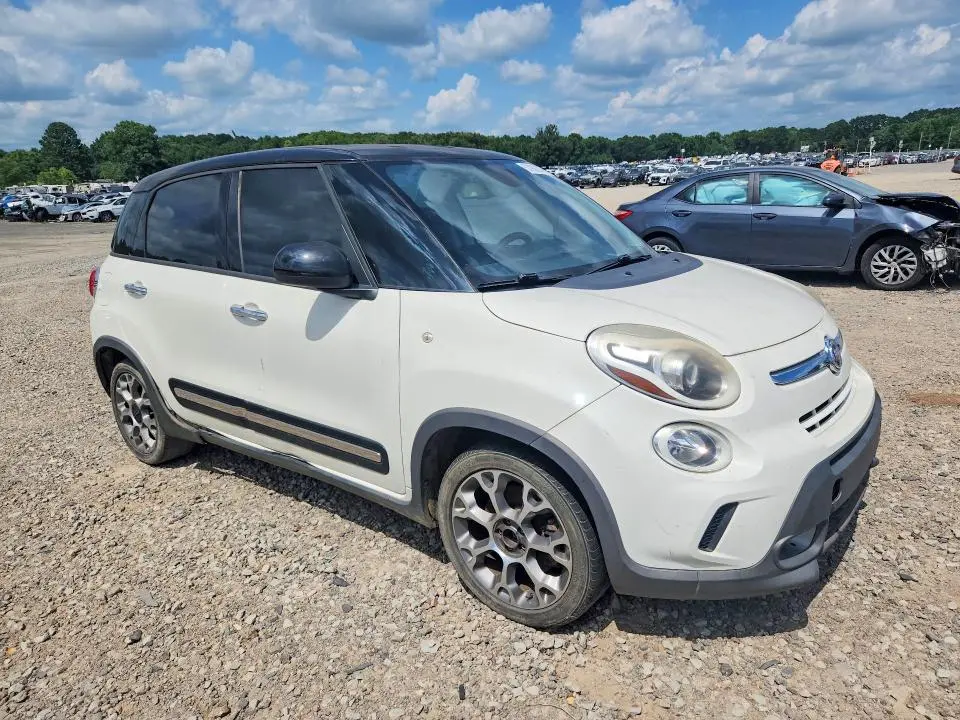2015 FIAT 500L TREKKING  