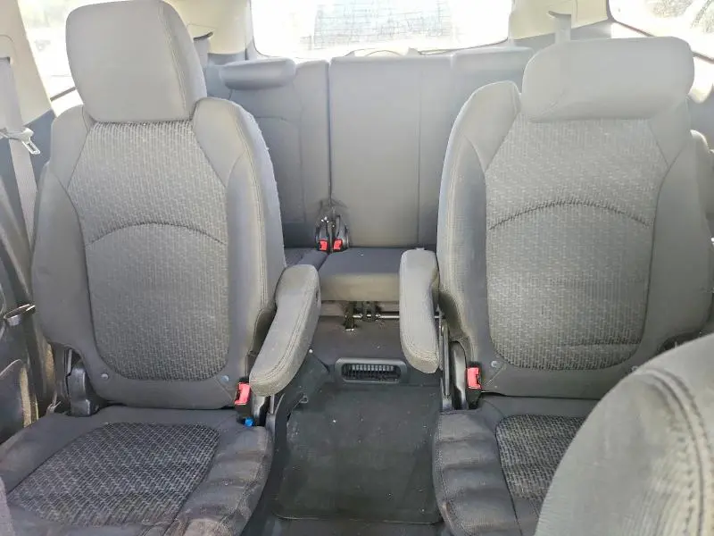 2012 CHEVROLET TRAVERSE LT  
