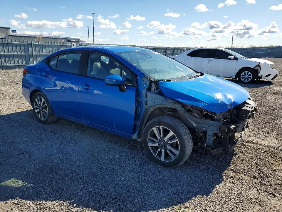 2021 NISSAN VERSA SV  