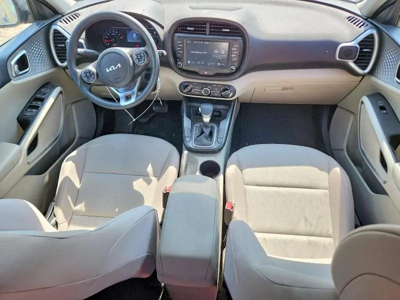 2022 KIA SOUL LX  