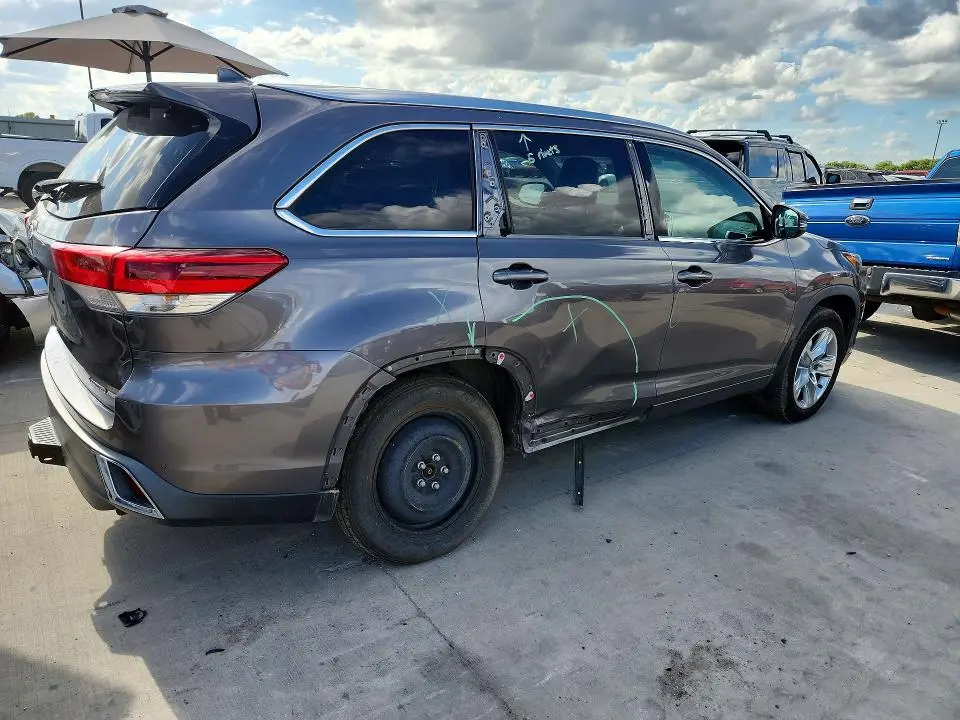 2019 TOYOTA HIGHLANDER XLE  