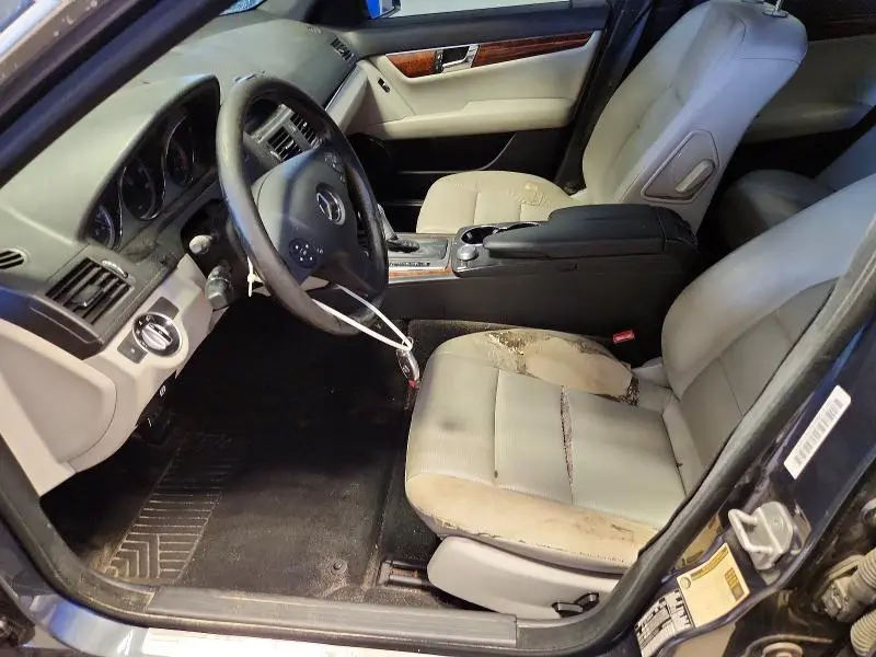 2011 MERCEDES-BENZ C 300  