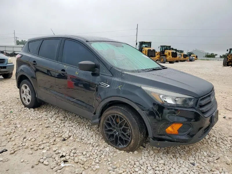2018 FORD ESCAPE S  