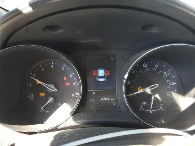 2021 TOYOTA C-HR XLE  