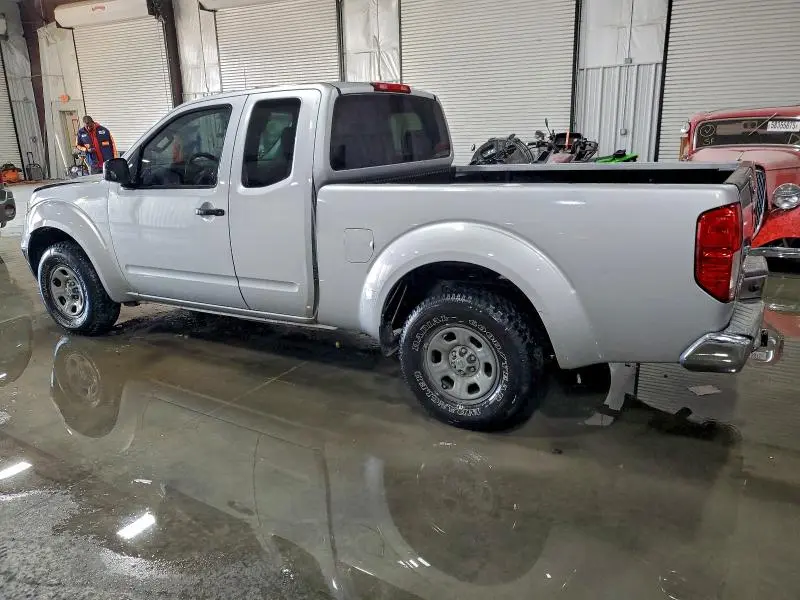 2012 NISSAN FRONTIER S  