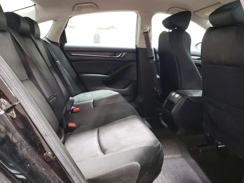 2019 HONDA ACCORD LX  