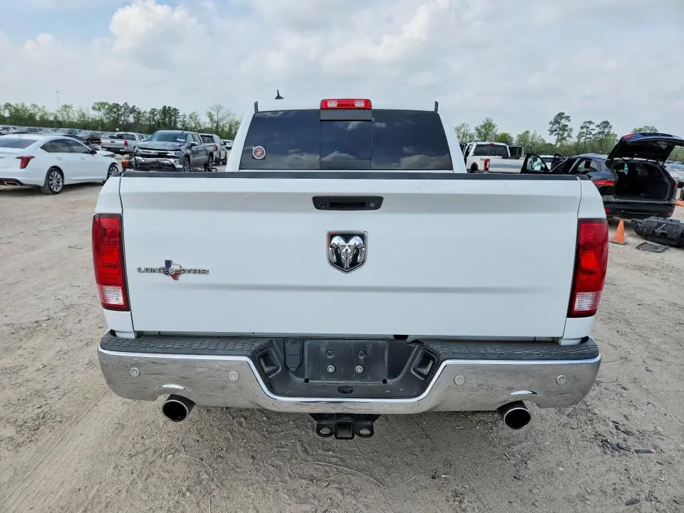2017 RAM 1500 SLT  