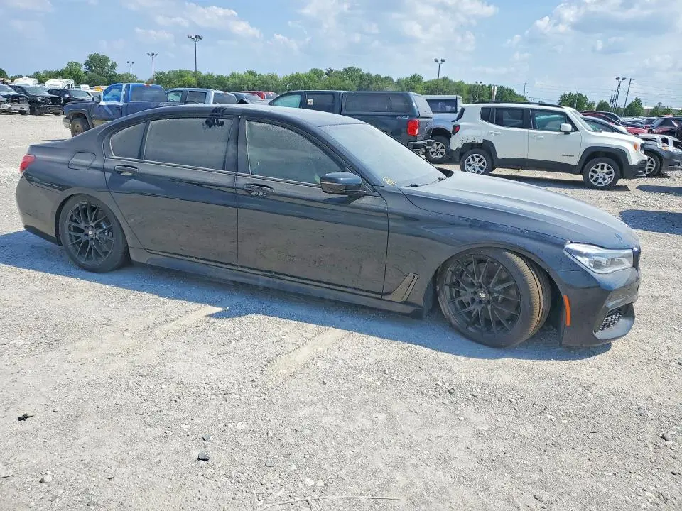 2018 BMW 750 XI  
