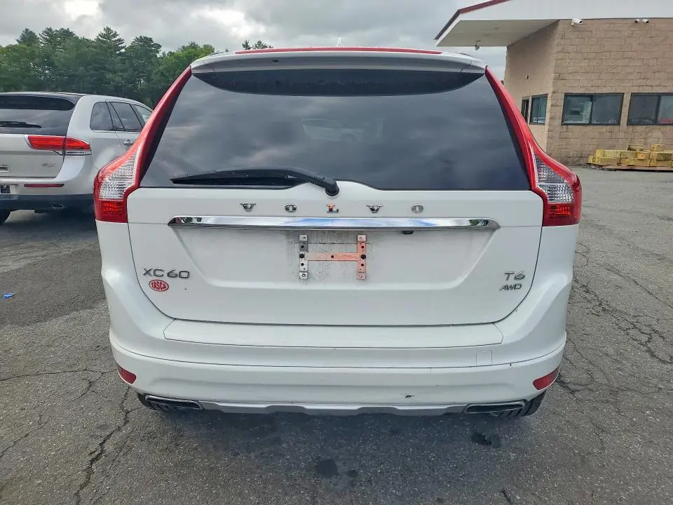 2014 VOLVO XC60 T6  