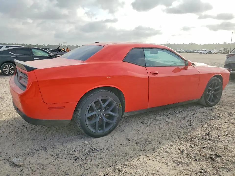 2021 DODGE CHALLENGER SXT  