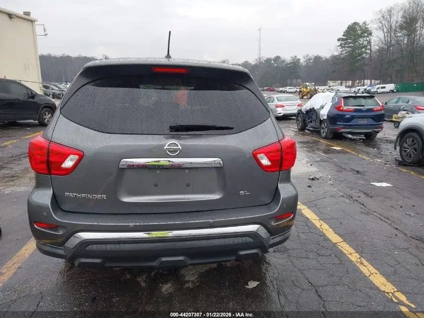 2017 NISSAN PATHFINDER SL