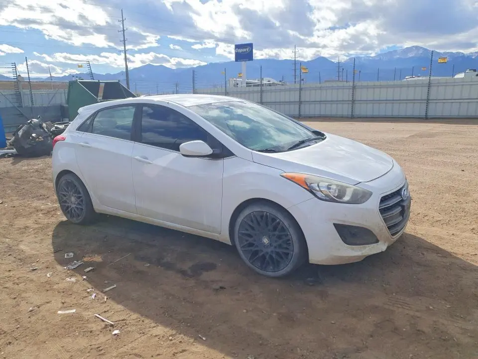 2017 HYUNDAI ELANTRA GT BASE  
