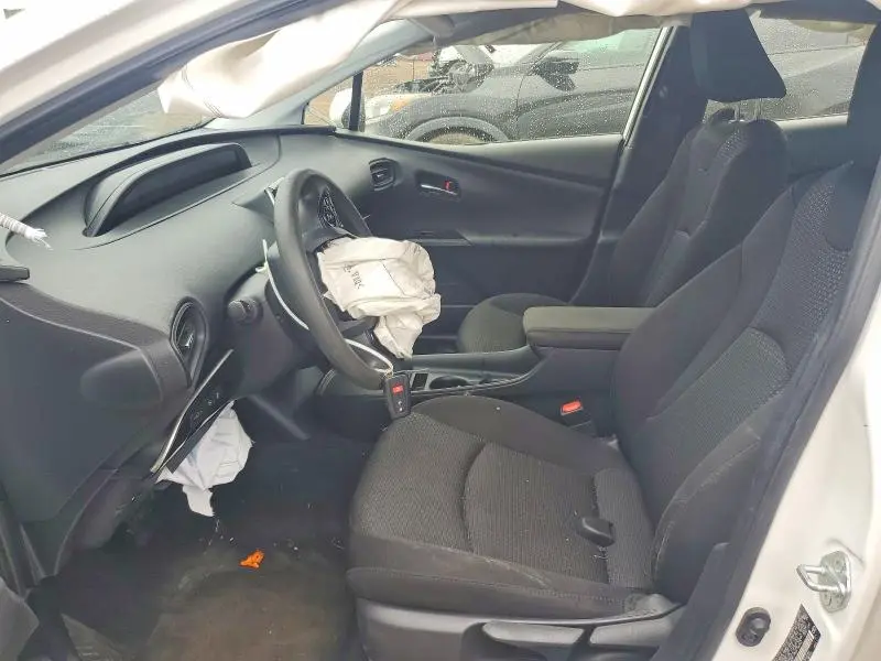 2021 TOYOTA PRIUS LE  