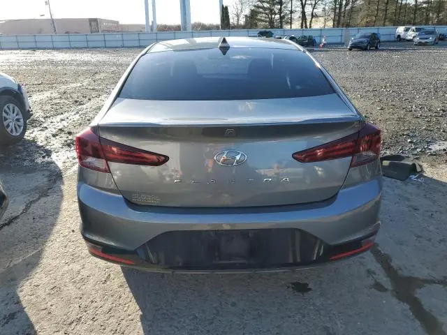 2020 HYUNDAI ELANTRA SEL  