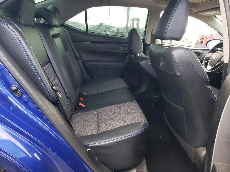 2017 TOYOTA COROLLA SE  
