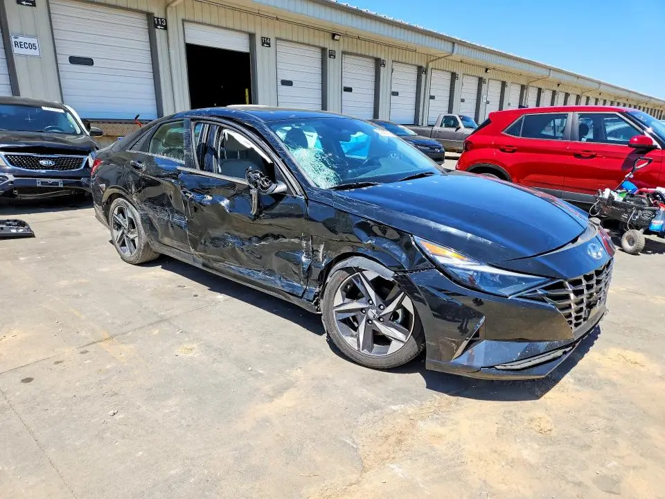 2021 HYUNDAI ELANTRA   