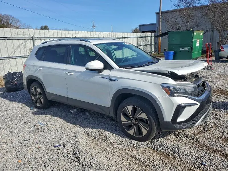 2024 VOLKSWAGEN TAOS SE  