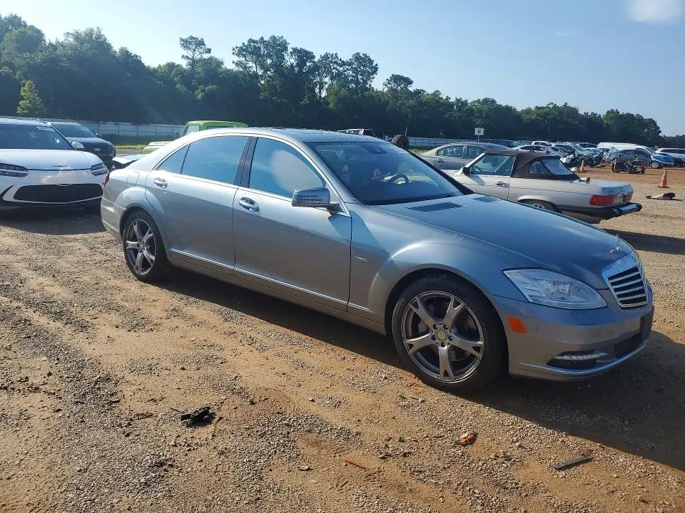2012 MERCEDES-BENZ S 550  