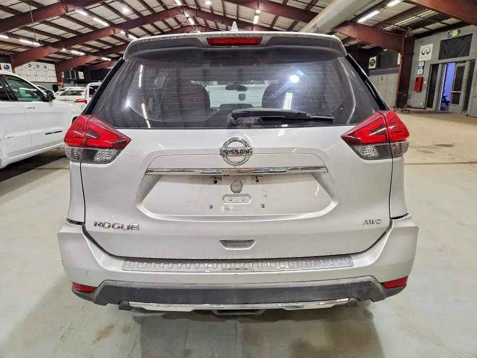 2017 NISSAN ROGUE S  