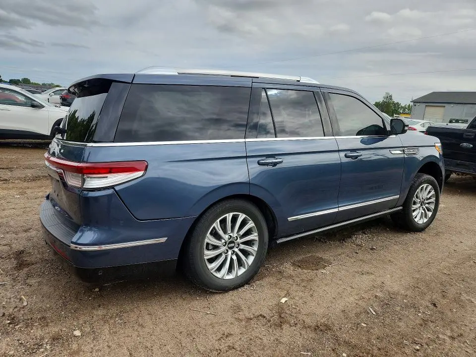 2022 LINCOLN NAVIGATOR   