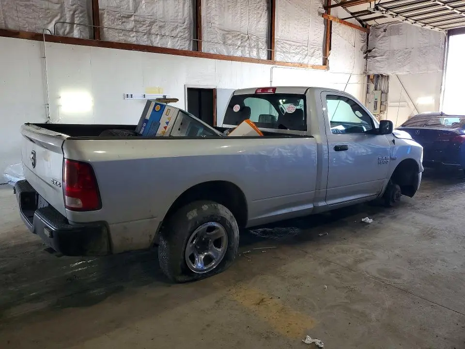 2014 RAM 1500 ST  